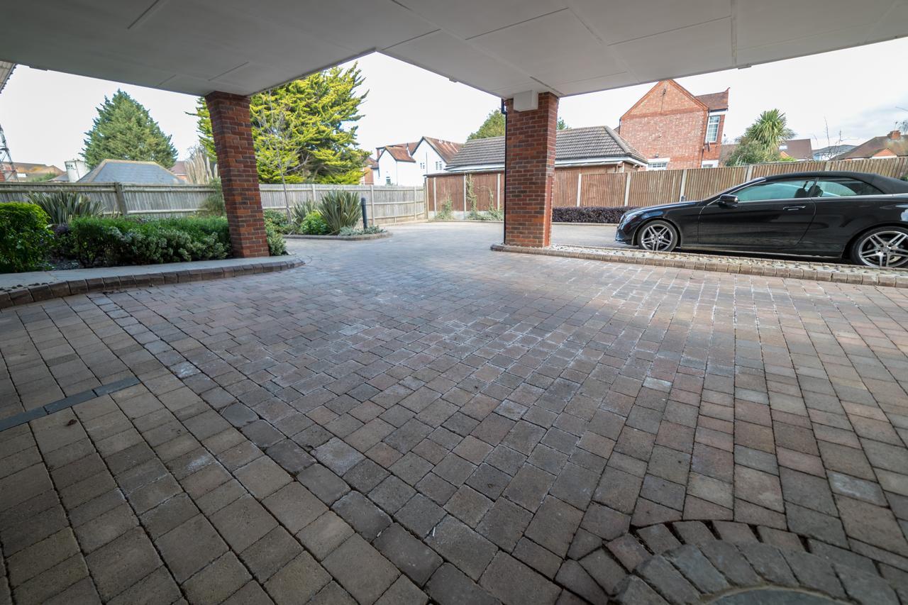 Helios Court Penthouse Serviced Apartment By Ferndale Maidenhead Esterno foto