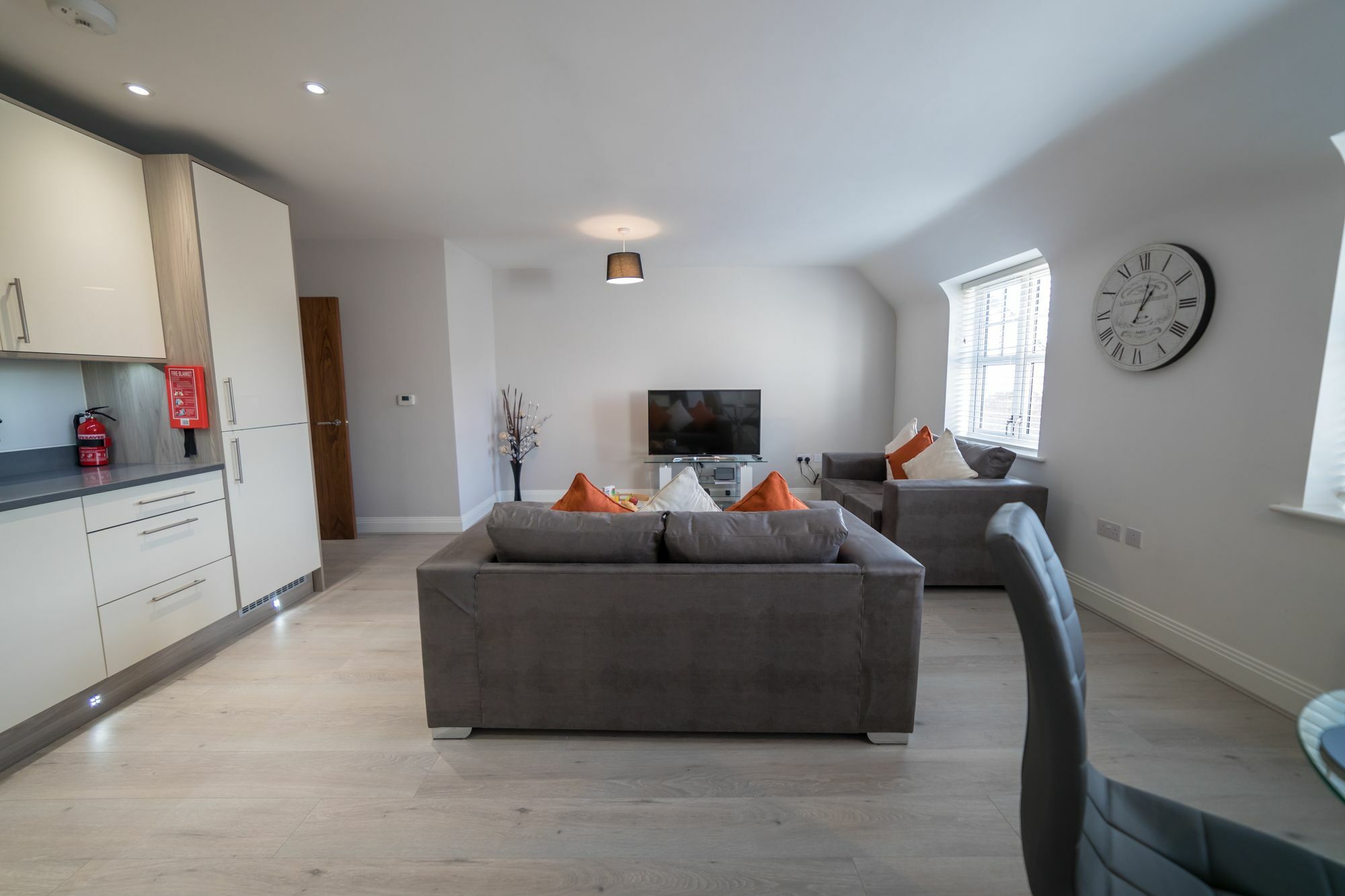 Helios Court Penthouse Serviced Apartment By Ferndale Maidenhead Esterno foto