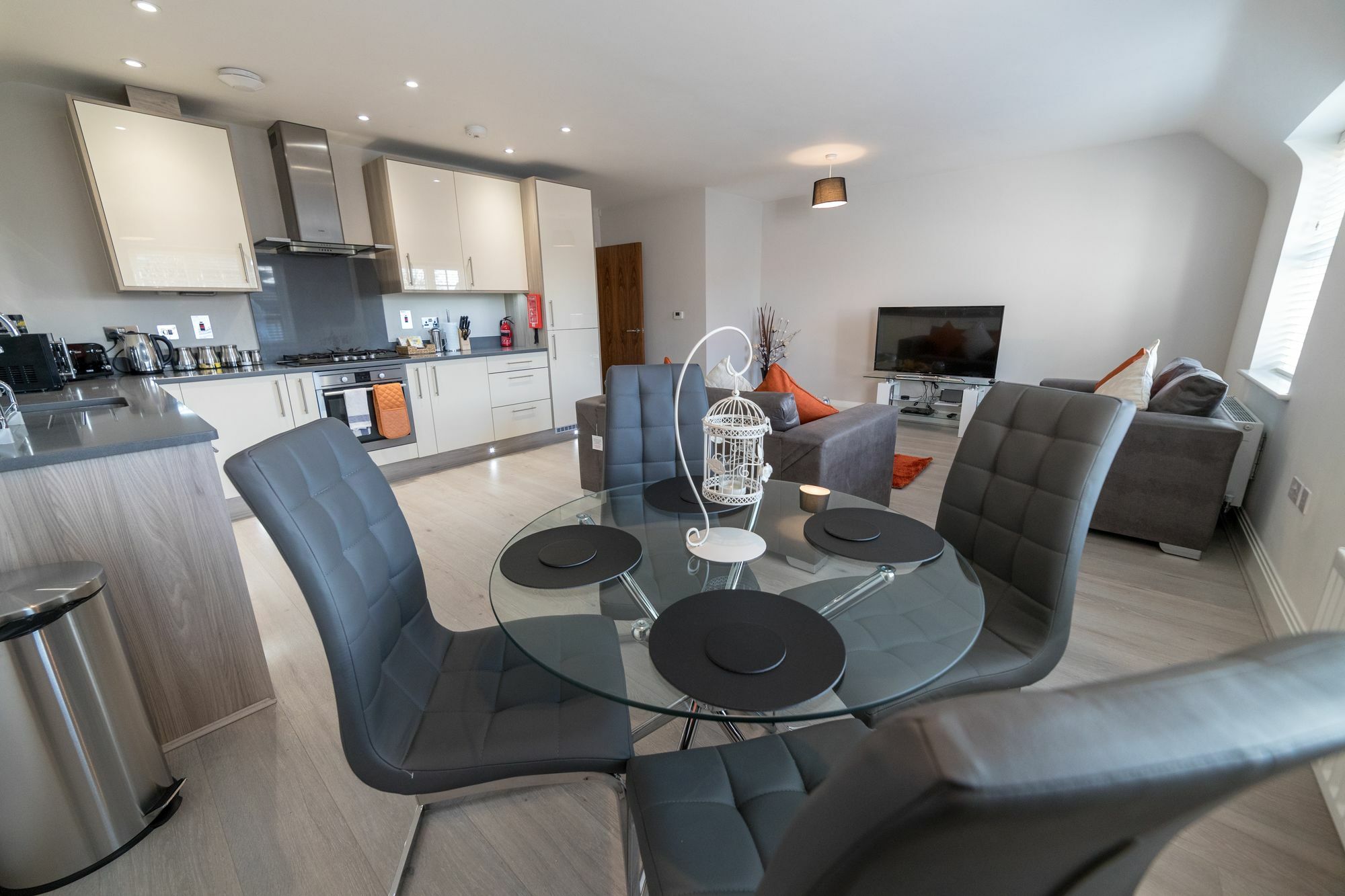 Helios Court Penthouse Serviced Apartment By Ferndale Maidenhead Esterno foto