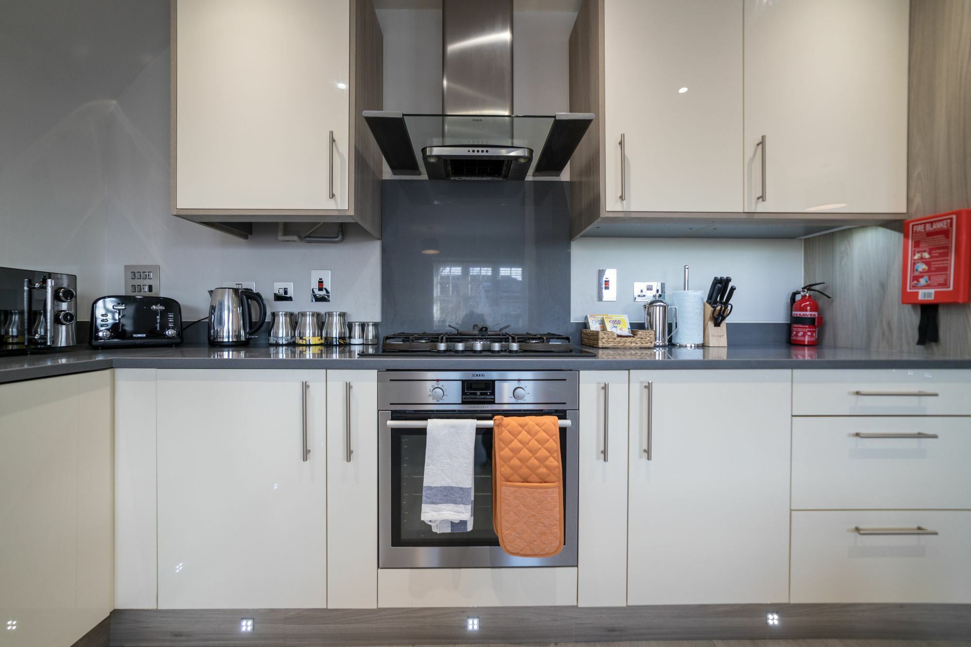 Helios Court Penthouse Serviced Apartment By Ferndale Maidenhead Esterno foto